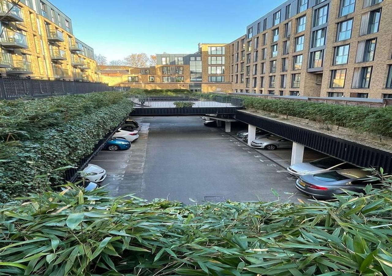 Spacious 1 Bed Apartment With Workspace, Coffee & Free Secure Parking Birmingham Exterior foto